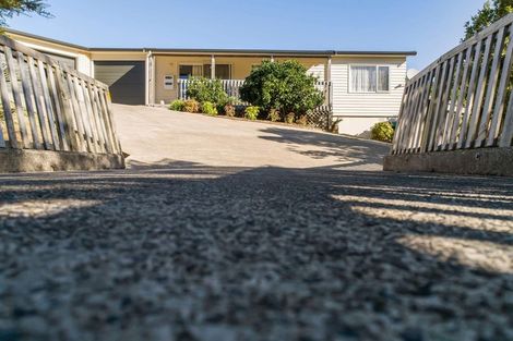 Photo of property in 67a Beach Haven Road, Beach Haven, Auckland, 0626