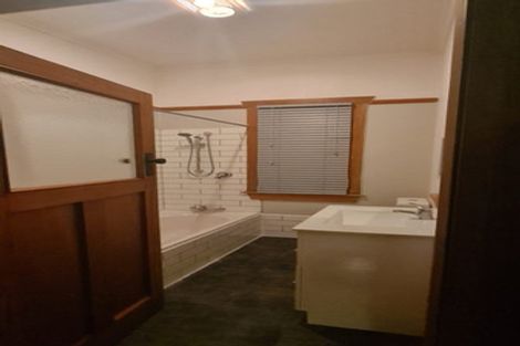 Photo of property in 6 Tawa Street, Tokomaru, Palmerston North, 4474