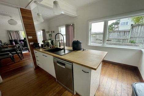 Photo of property in 5 Jalna Avenue, Khandallah, Wellington, 6035