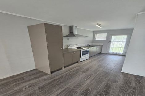 Photo of property in 2/9 View Road, Papakura, 2110
