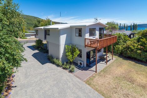 Photo of property in 12 Kenrigg Road East, Kinloch, Taupo, 3377