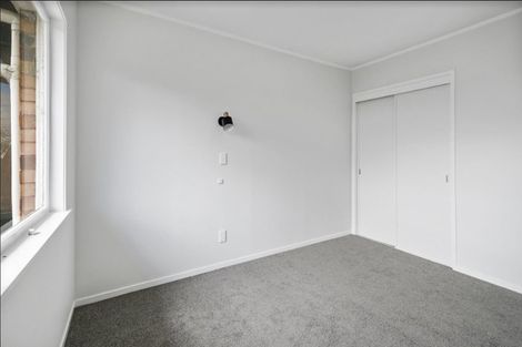 Photo of property in 3/120 Titirangi Road, New Lynn, Auckland, 0600