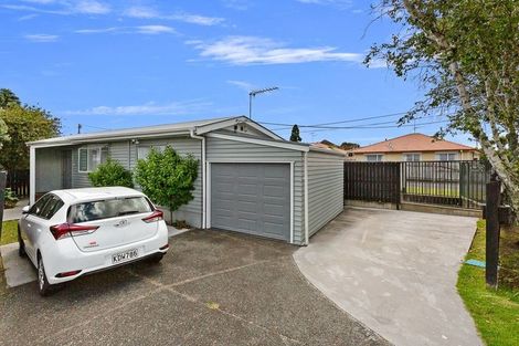 Photo of property in 1/12 Doment Crescent, Orewa, 0931