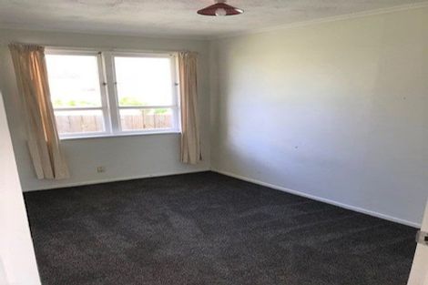 Photo of property in 39 Vera Road, Te Atatu South, Auckland, 0610