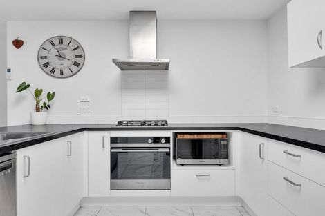 Photo of property in 29 Liberation Road, Papakura, 2110