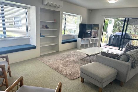 Photo of property in 21 Haruru Falls Road, Haruru, 0204