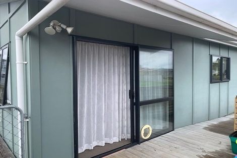 Photo of property in 27 Hinemoa Street, Levin, 5510