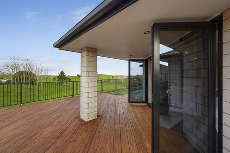 Photo of property in 15 Carlingford Rise, Dinsdale, Hamilton, 3204