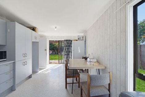 Photo of property in 2/1101 Cunningham Crescent, Mayfair, Hastings, 4122