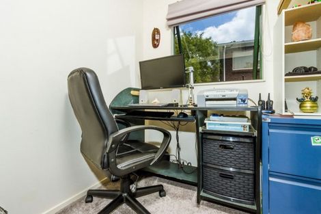 Photo of property in 3/129a Manuka Road, Bayview, Auckland, 0629