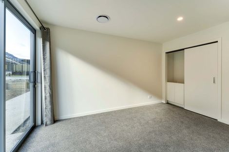 Photo of property in 33 Forage Road, Jacks Point, 9371