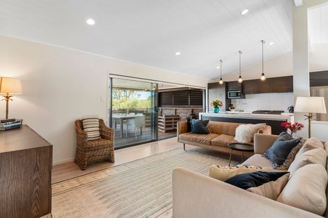 Photo of property in 107 Tangaroa Road, Whangamata, 3620