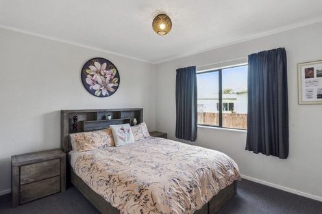 Photo of property in 5 Palmer Court, Paraparaumu, 5032