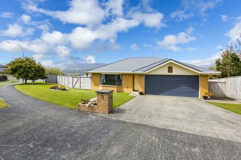 Photo of property in 3 Ormrod Grove, Riverstone Terraces, Upper Hutt, 5018