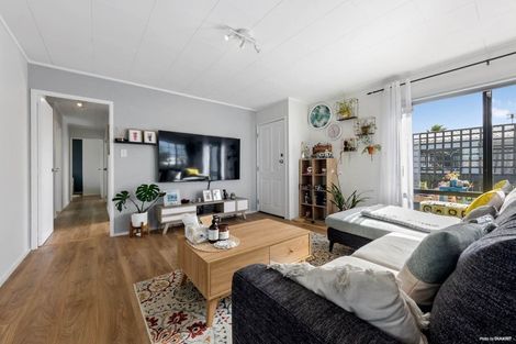 Photo of property in 9 Riserra Drive, Ranui, Auckland, 0612