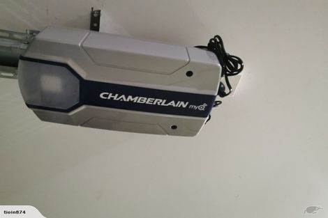 Photo of property in 18 Boston Parade, Kelvin Grove, Palmerston North, 4414