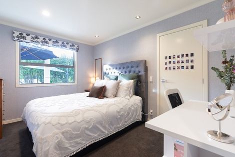 Photo of property in 30 Lowther Place, Taradale, Napier, 4112