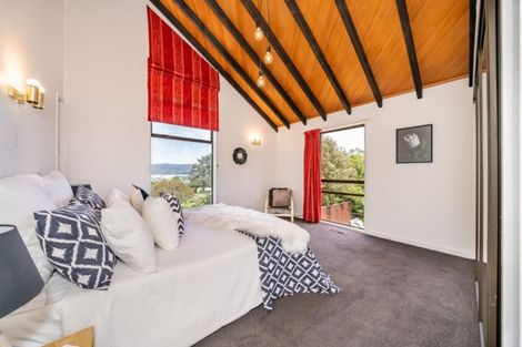 Photo of property in 38 Stanhope Grove, Korokoro, Lower Hutt, 5012