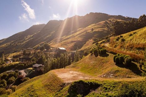 Photo of property in 101 Jean Robins Drive, Lake Hayes, Queenstown, 9371