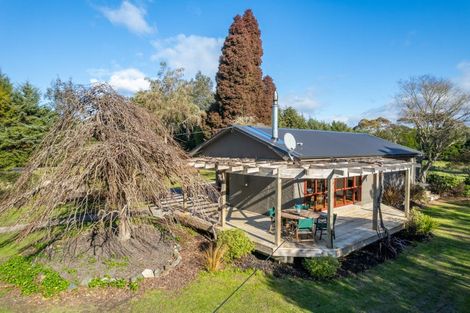 Photo of property in 103 Neudorf Road, Upper Moutere, 7175