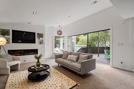 Photo of property in 21 Chamberlain Road, Karori, Wellington, 6012