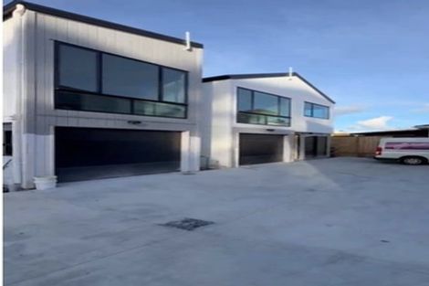 Photo of property in 408 Roscommon Road, Clendon Park, Auckland, 2103