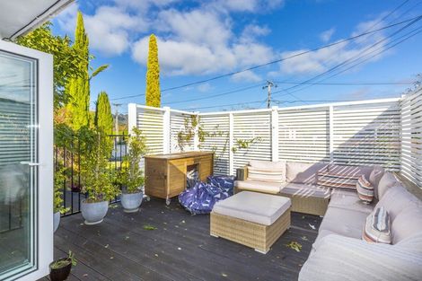 Photo of property in 44 Dowling Grove, Silverstream, Upper Hutt, 5019