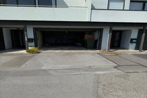 Photo of property in 2/517 Marine Drive, Sunshine Bay, Lower Hutt, 5013