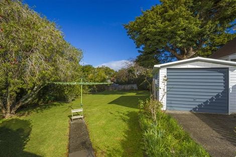 Photo of property in 70 Hillcrest Avenue, Hillcrest, Auckland, 0627