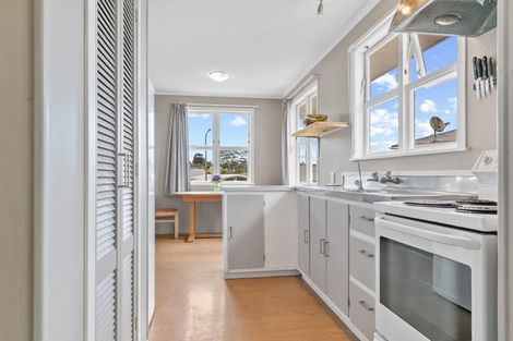 Photo of property in 14 Riverpark Crescent, Henderson, Auckland, 0610