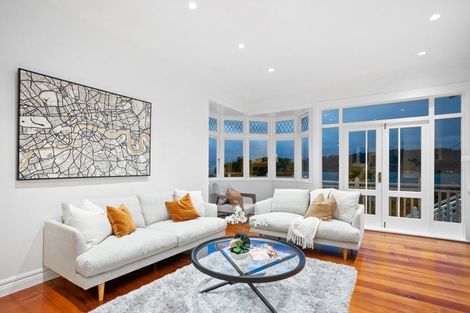 Photo of property in 48 Maida Vale Road, Roseneath, Wellington, 6011