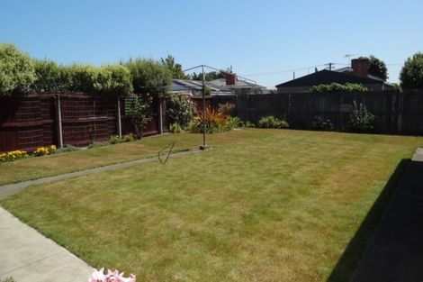 Photo of property in 44 Wychwood Crescent, Bishopdale, Christchurch, 8053