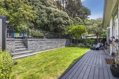 Photo of property in 167 Breaker Bay Road, Breaker Bay, Wellington, 6022