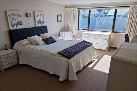 Photo of property in 399 Marine Parade, Napier South, Napier, 4110