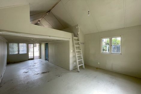 Photo of property in 20 Middle Road, Havelock North, 4130