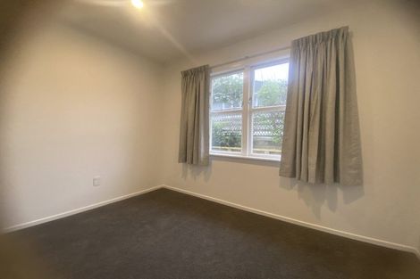 Photo of property in 46 Stewart Drive, Newlands, Wellington, 6037