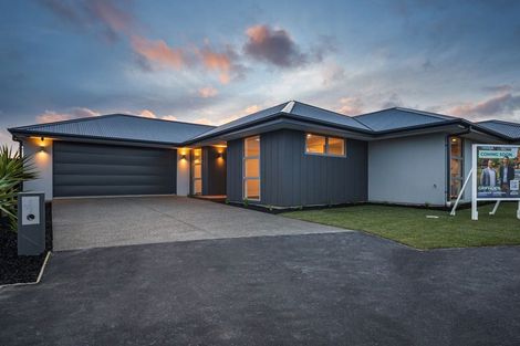 Photo of property in 9 Timara Crescent, Marshland, Christchurch, 8083