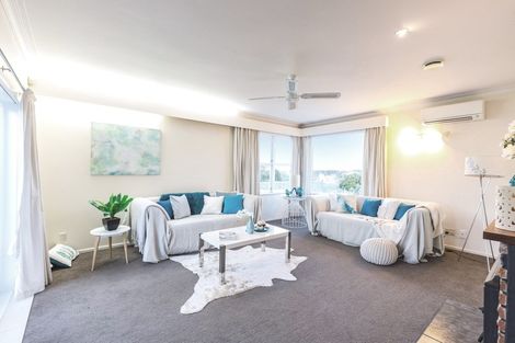 Photo of property in 55 Coronation Road, Hillcrest, Auckland, 0627