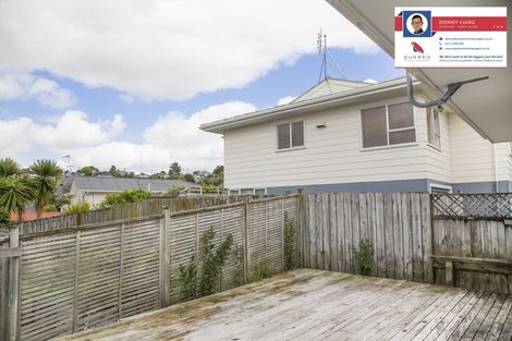 Photo of property in 12 Tetrarch Place, Totara Vale, Auckland, 0629