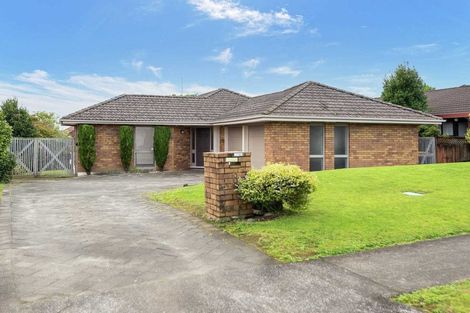 Photo of property in 8 Crescent Hills Court, Northpark, Auckland, 2013