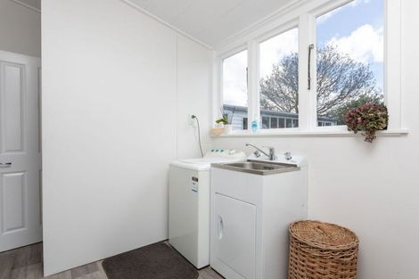 Photo of property in 33 Tennyson Street, Dannevirke, 4930