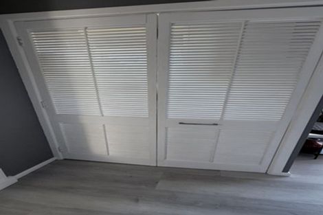 Photo of property in 35 Birkdale Road, Birkdale, Auckland, 0626