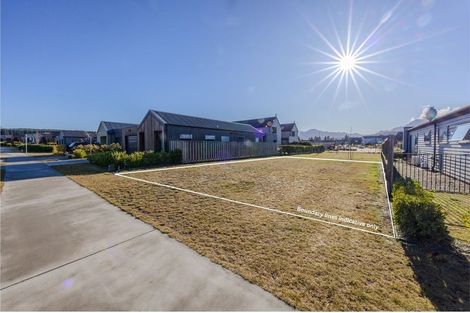 Photo of property in 32 Obelisk Street, Wanaka, 9305