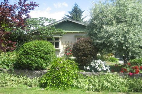 Photo of property in 92 Martin Avenue, Beckenham, Christchurch, 8023