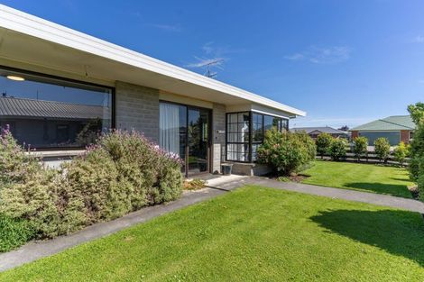 Photo of property in 61 Arthur Street, Winton, 9720