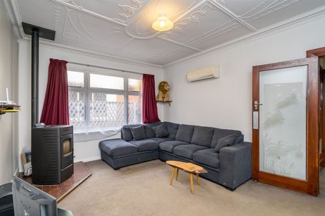 Photo of property in 129 Macandrew Road, South Dunedin, Dunedin, 9012