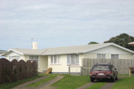 Photo of property in 12a Tohora Place, Spotswood, New Plymouth, 4310