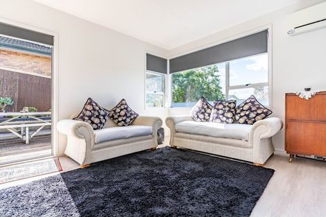 Photo of property in 1 Intrepid Place, Torbay, Auckland, 0630