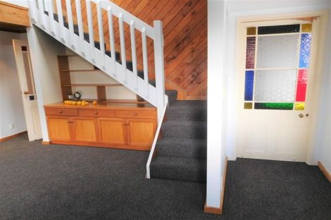 Photo of property in 28 Sunset Road, Unsworth Heights, Auckland, 0632