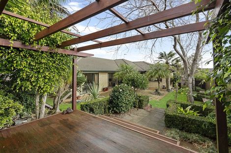 Photo of property in 12 Moycullien Lane, East Tamaki Heights, Auckland, 2016